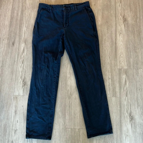 Everlane Men’s Navy Performance-Uniform Slim Pants - Picture 1 of 5
